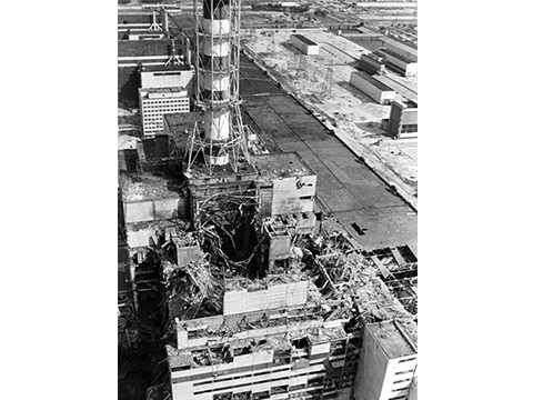 April 1986. Im Kernkraftwerk von Tschernobyl (Ukraine) schmilzt der Reaktorkern und verursacht die bisher größte Katastrophe in der Geschichte der friedlichen Nutzung von Atomenergie