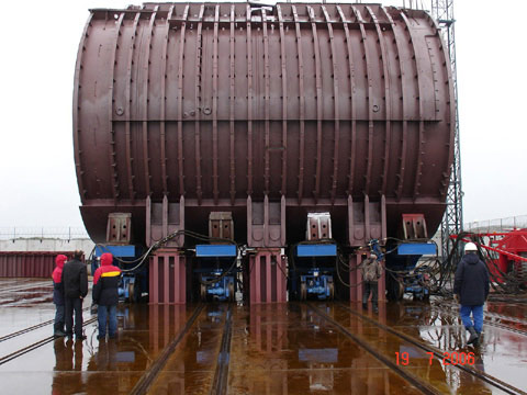Transport einer Reaktorsektion im Langzeitzwischenlager