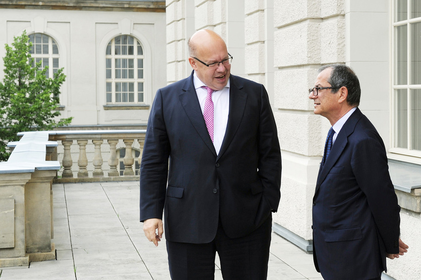 Wachstums- und Investitionspolitik in Europa war das Thema des ersten Kennenlern-Treffens von Bundeswirtschaftsminister Peter Altmaier mit seinem italienischen Amtskollegen Giovanni Tria am 14. Juni 2018.