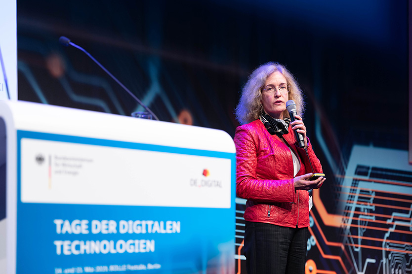 In Keynotes und Fachforen wurden die aktuellen Herausforderungen der Digitalisierung für den Wirtschaftsstandort Deutschland diskutiert.