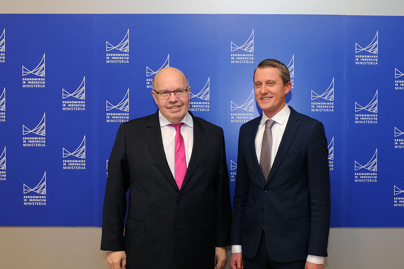 Zweite Station der EU-Haupstadtreise war Litauen. Marius Skuodis, Litauens Vize-Wirtschaftsminister, begrüßte den deutschen Bundeswirtschaftsminister.