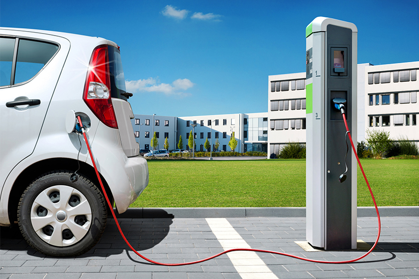 Unter Strom: Innovationen für Elektroautos; Quelle: fotolia.com/Petair