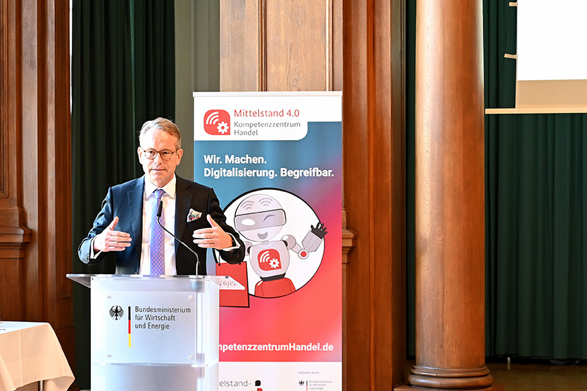Am 7. Oktober 2019 gab Staatssekretär Dr. Ulrich Nussbaum den offiziellen Startschuss für das Mittelstand 4.0-Kompetenzzentrum Handel. 