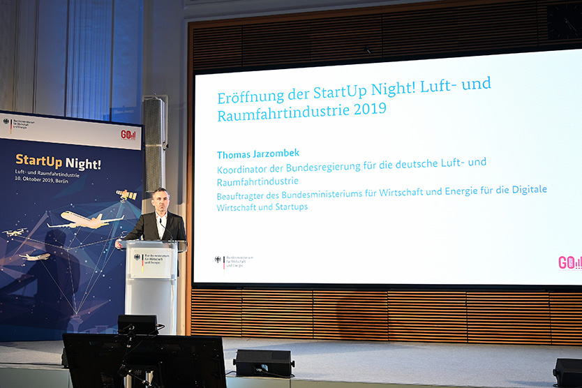 Thomas Jarzombek, Koordinator der Bundesregierung für die deutsche Luft- und Raumfahrtindustrie, eröffnet die StartUp Night!