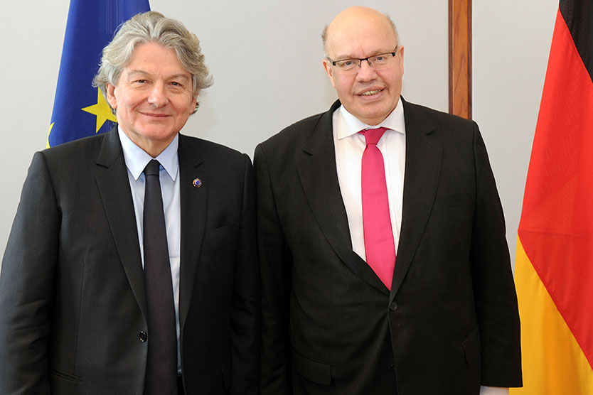Bundeswirtschaftsminister Peter Altmaier (rechts) und der neue EU-Binnenmarktkommissar Thierry Breton (links)