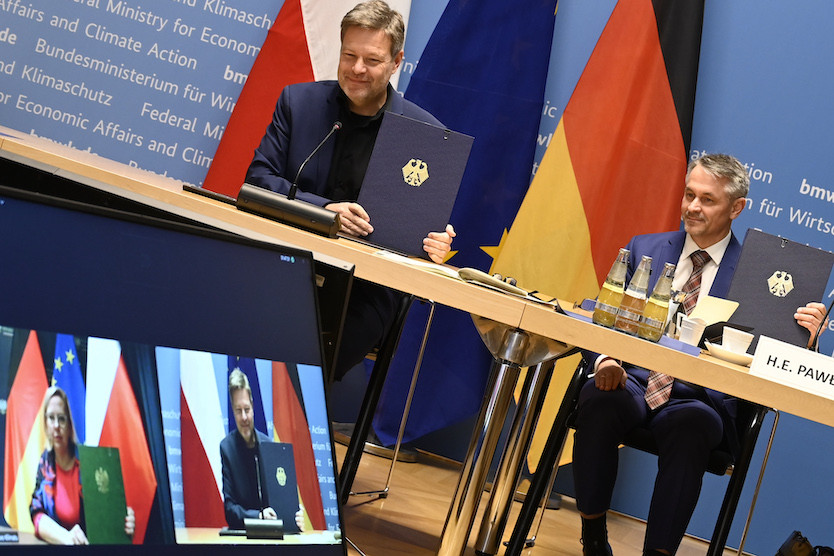 Polen und Deutschland unterzeichnen gemeinsame Erklärung zur gegenseitigen Unterstützung im Bereich der Erdölsicherheit beider Länder