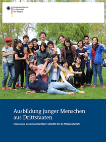 Cover der Publikation Ausbildung junger Menschen aus Drittstaaten