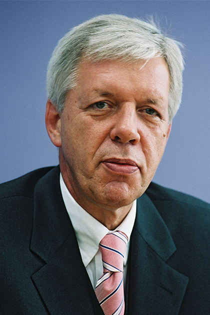 Dr. Werner Müller; Quelle: Bundesregierung/Bernd Kühler