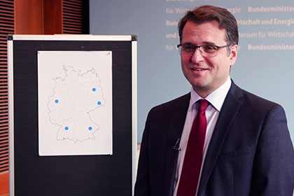 Screenshot aus dem Video Andreas Feicht: Der Staatssekretär im Bundesministerium für Wirtschaft und Energie stellt sich vor