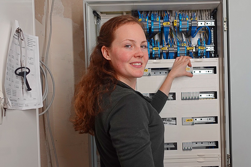 Lucie Mentzendorffs, Elektronikerin für Energie- und Gebäudetechnik